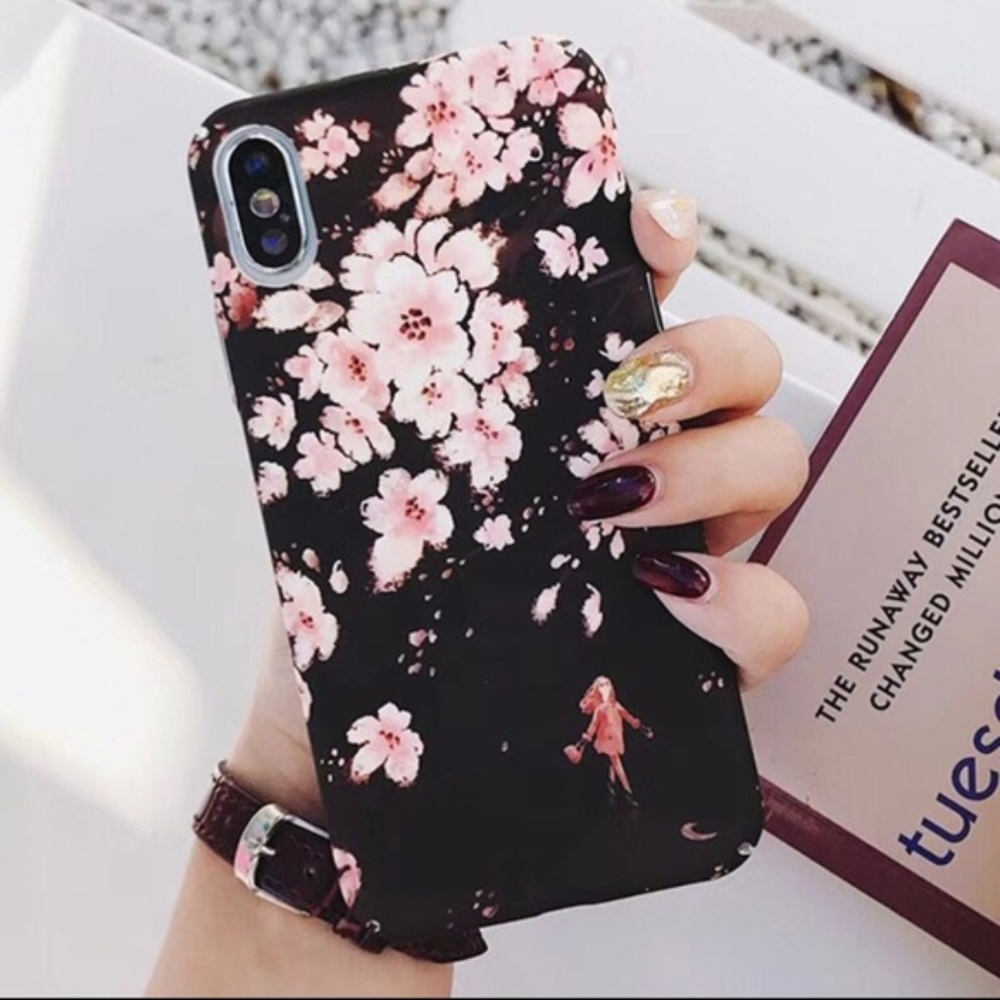 NEW iPhone 7+/8+ Black Sakura Flower Case